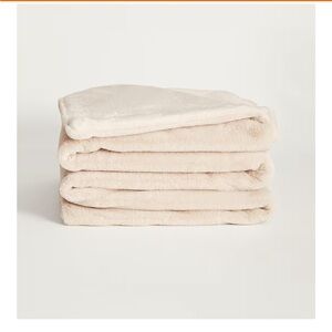 UnHide Lil’ Marsh - NEW 60”x80” Faux Fur Blanket Beige